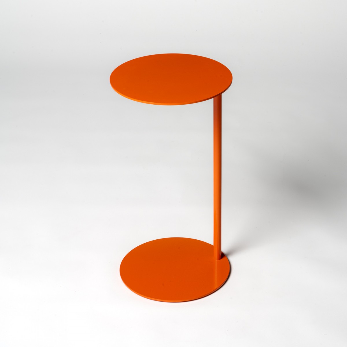 Einig Studio - Beistelltisch Orange