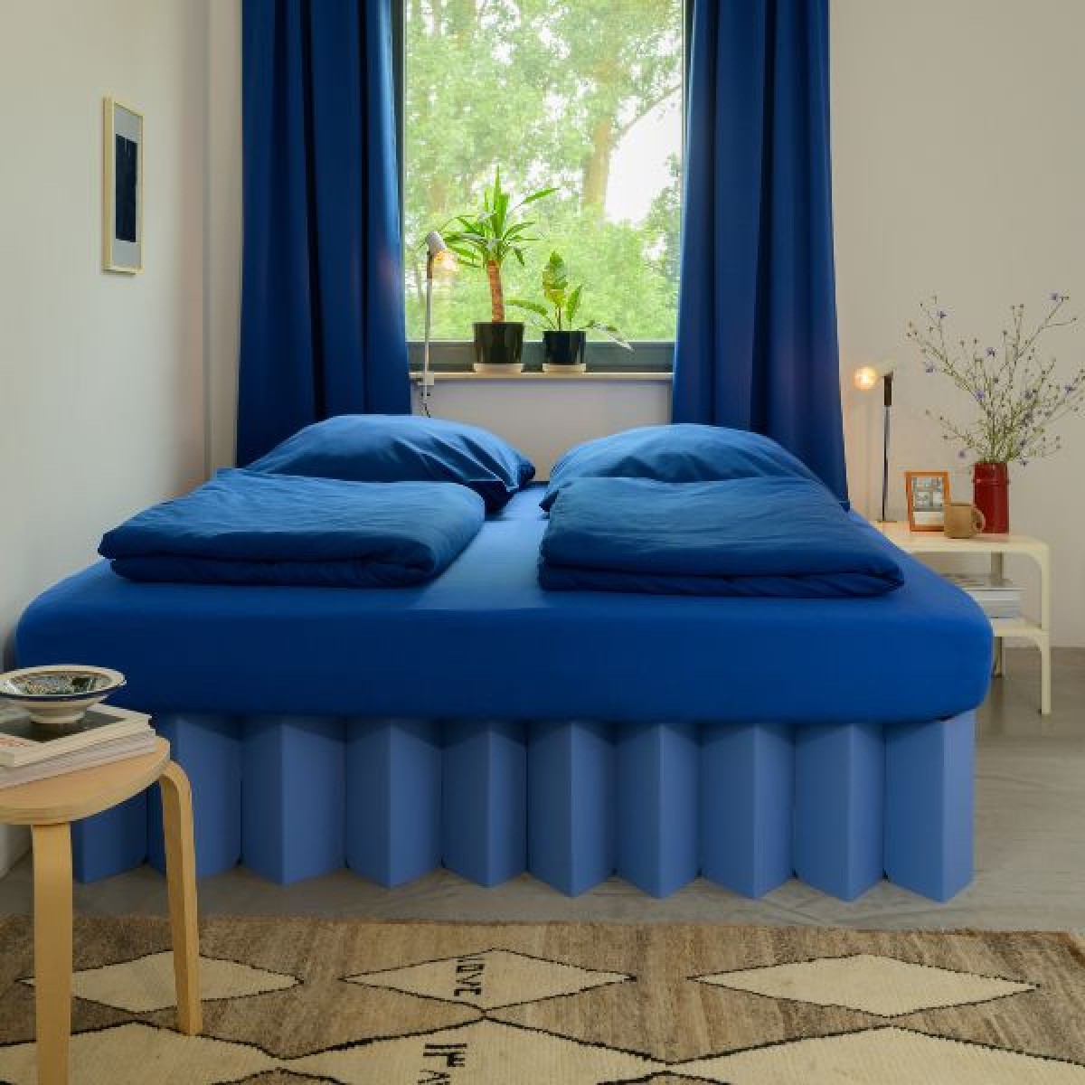 Bett 2.0 (kornblumenblau) | ROOM IN A BOX