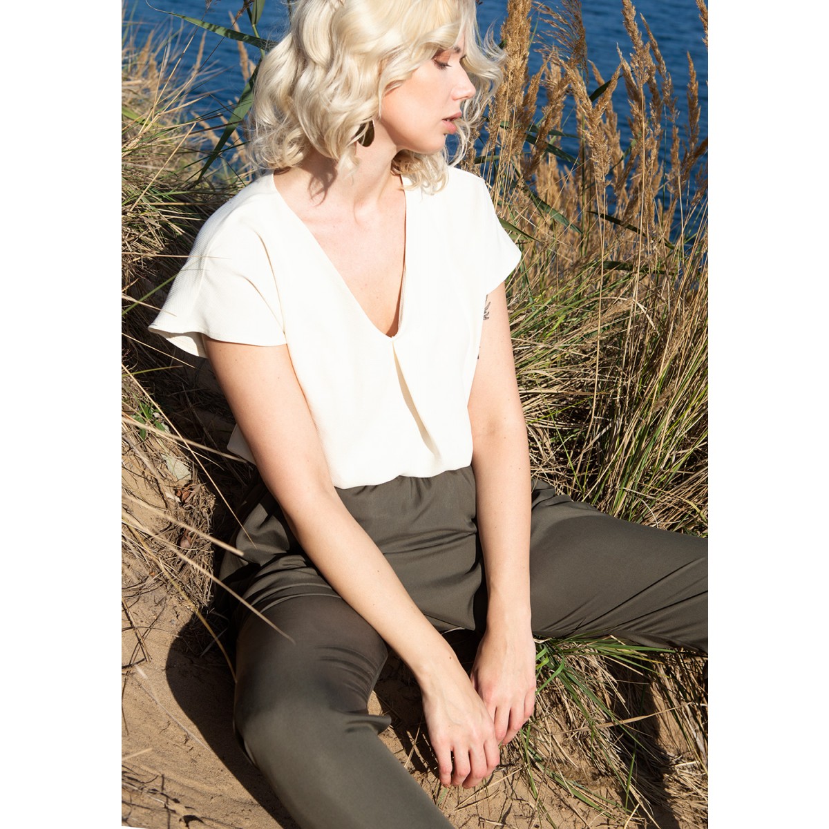 BLUSE “OFF BEAT” AUS TENCEL IN OFFWHITE