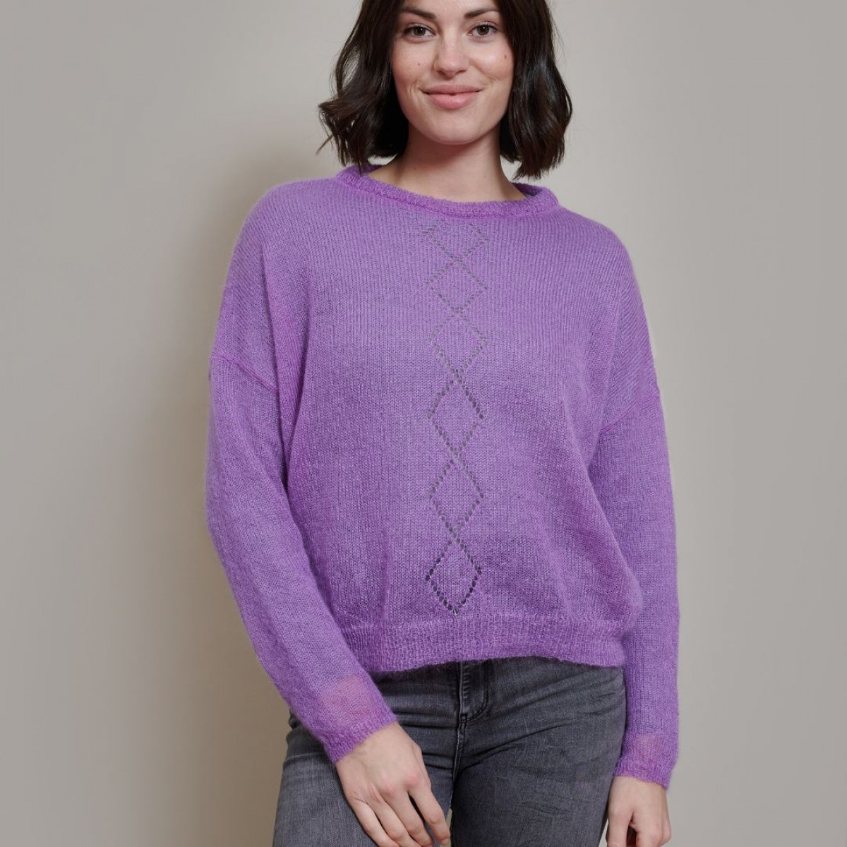 Mohair Pullover RIKKI mit Ajourmuster (lila) von wildes.