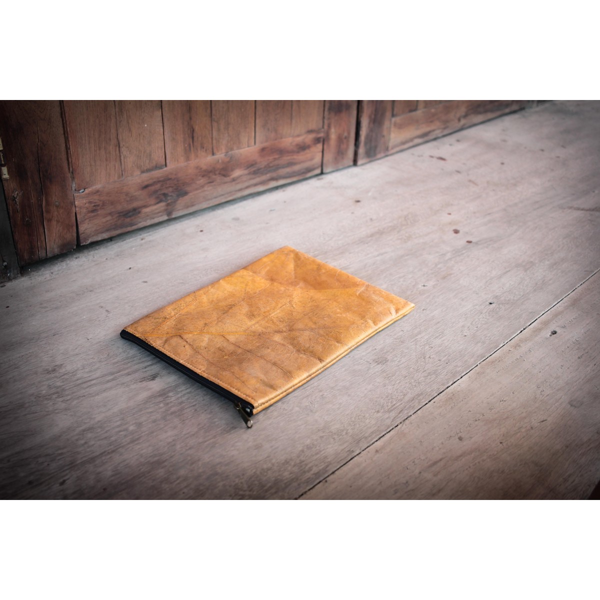 Nachhaltige vegane 13–14 Zoll Laptoptasche aus Blättern, MacBook Hülle – Vegan Leder mit Zipper in gelb