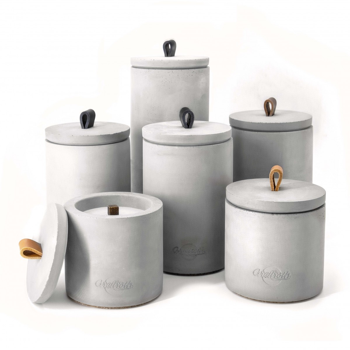 Beton-Outdoor-Feuer (H 12) mit wetterfestem Betondeckel. Oder: Der nachhaltige Wachs-Fresser von Grellroth Design