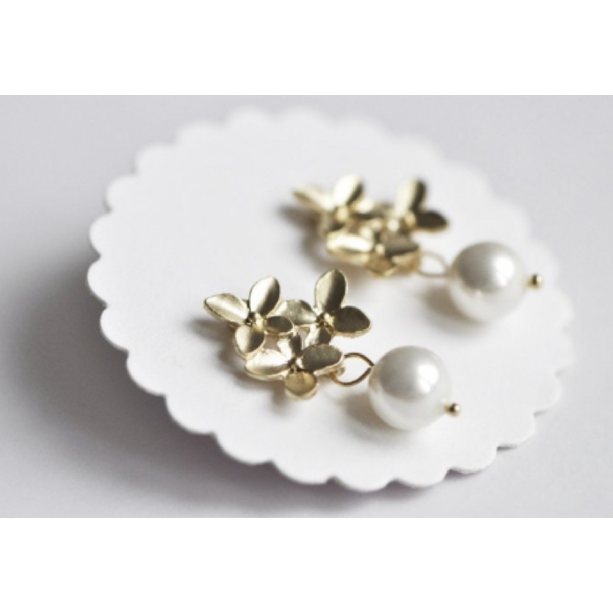 na.hili OHRSTECKER "Kirschblüten" UNIKAT Perle Blüte*Gelbgold* 14 Karat, 925 Silber, nickelfrei