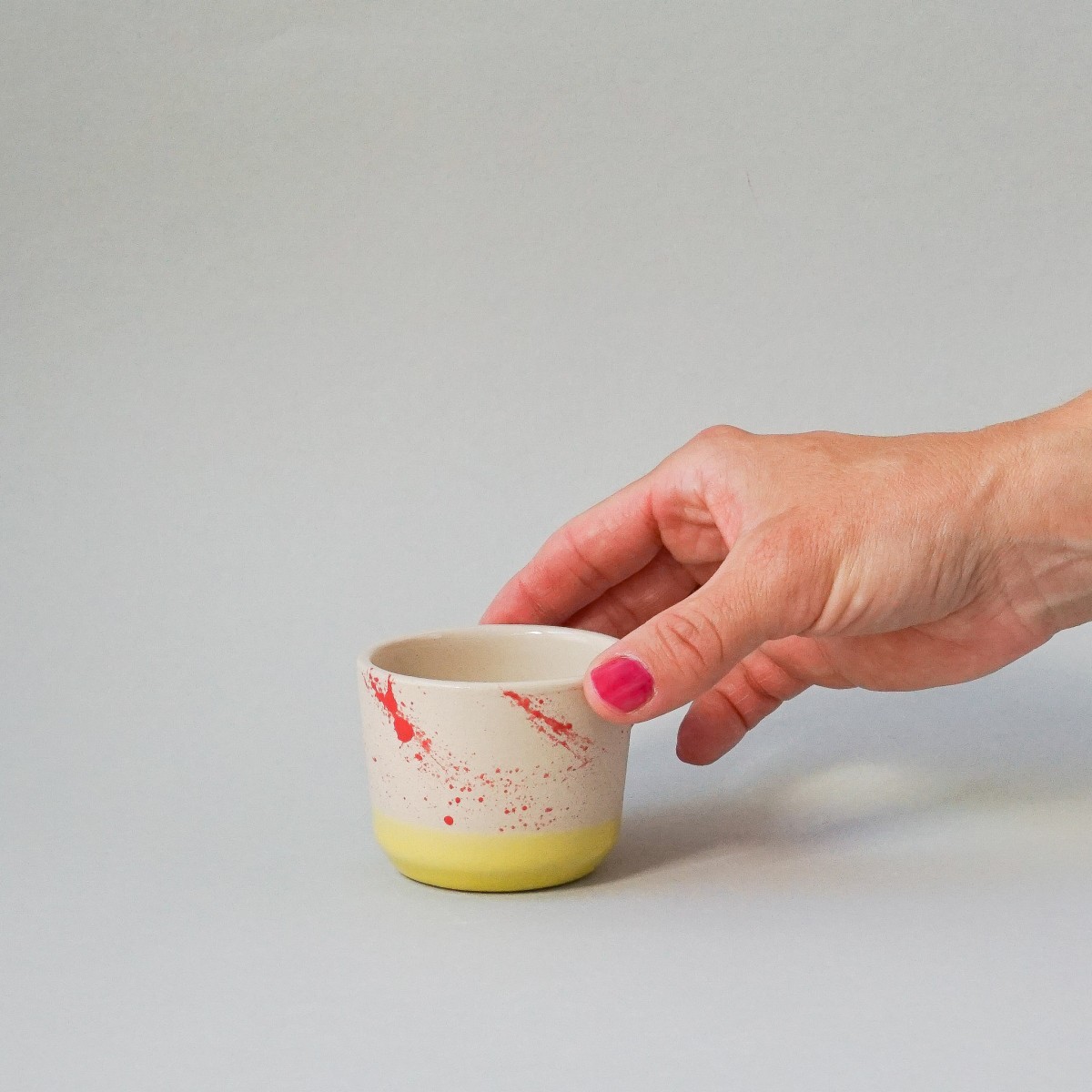 Becher Lys Poppy splash // verschiedene Größen // indre Ceramics
