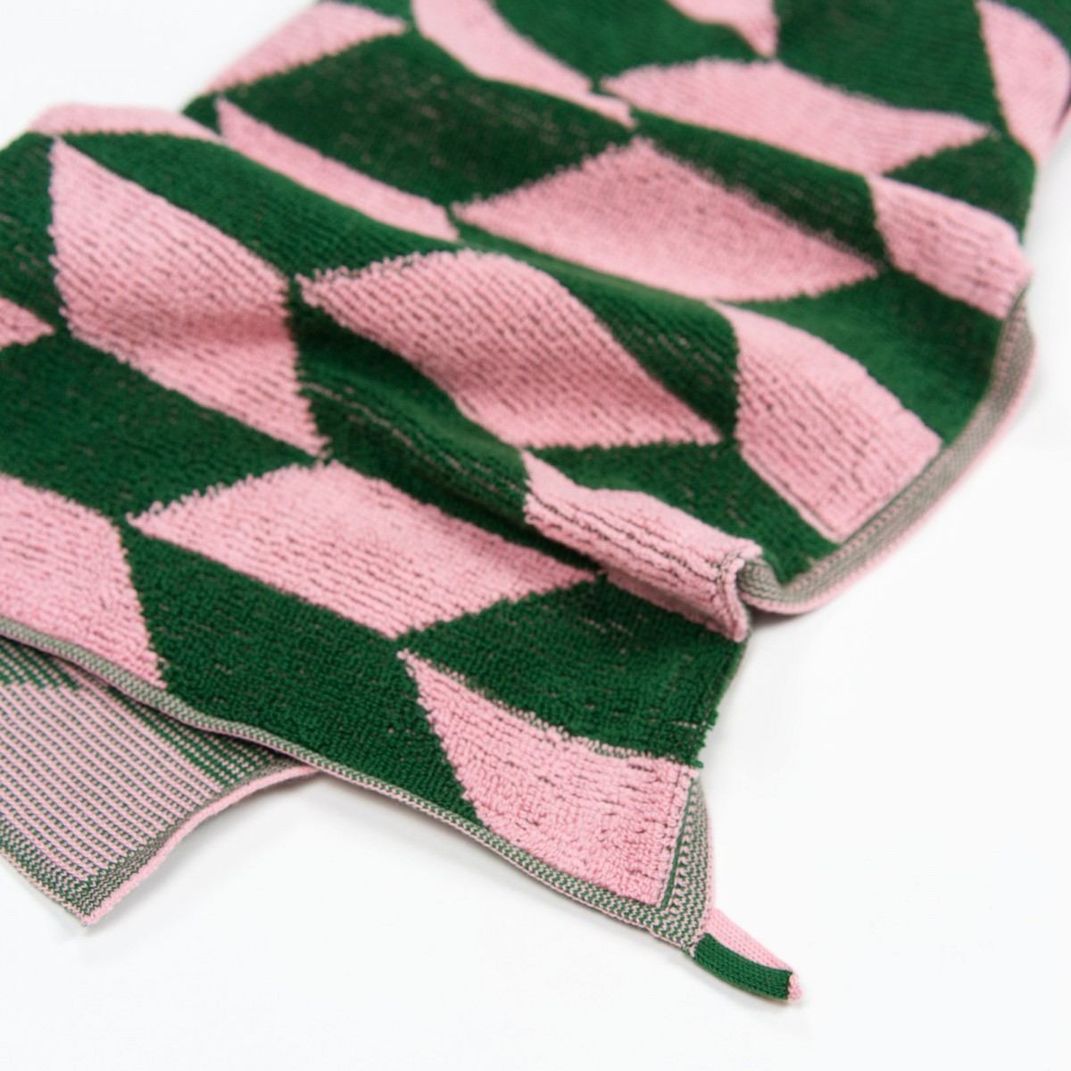 Towel.Studio | Arrow Tail Küchenhandtuch | Rosa & Grün