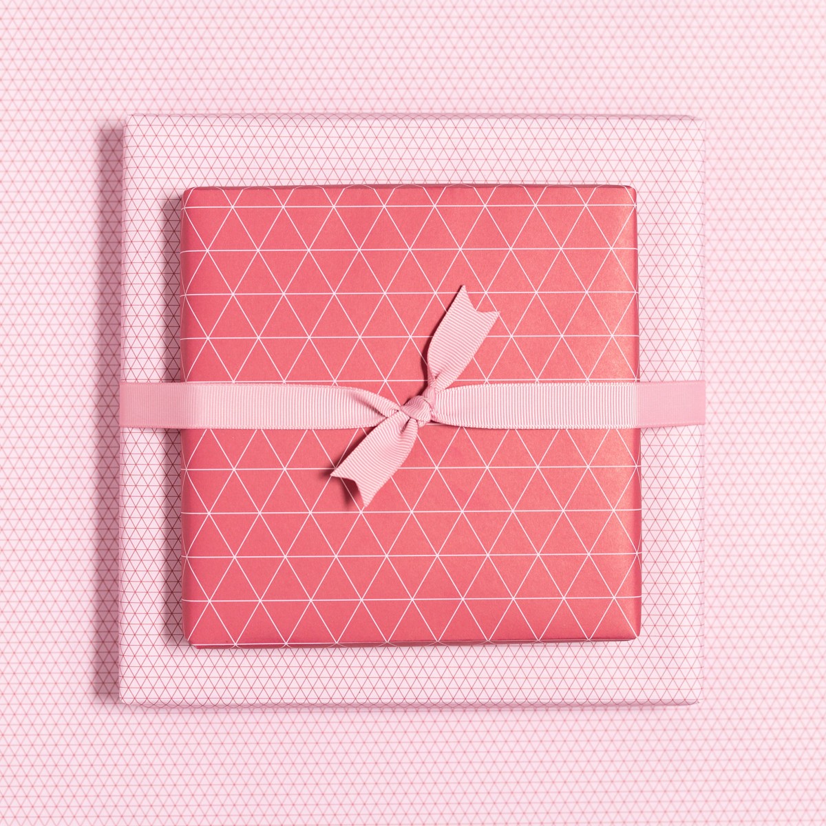 12 Bogen Weihnachtspapier mit verschiedenen Mustern (rot) von My Pretty Circus