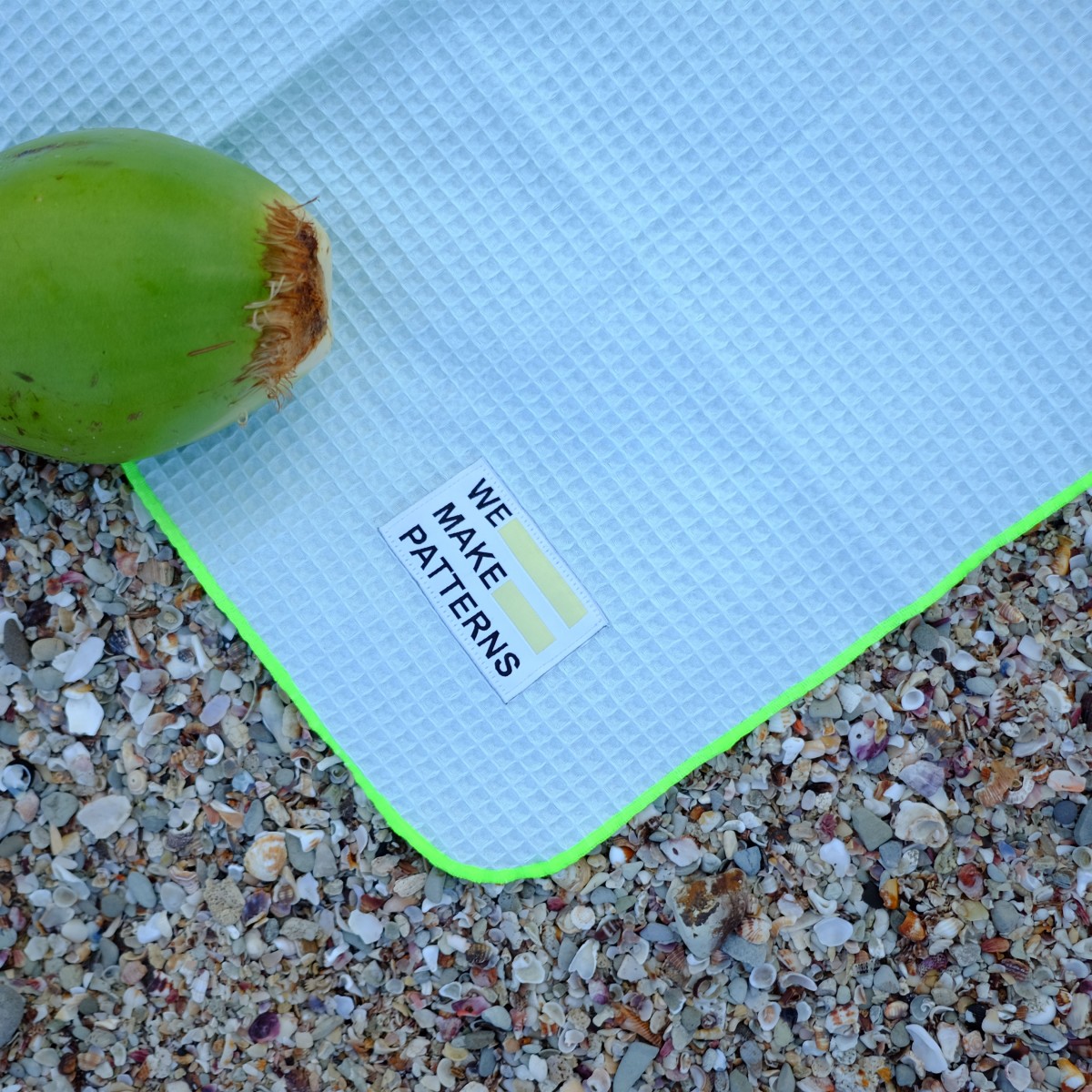 We Make Patterns - Travel Towel Mint