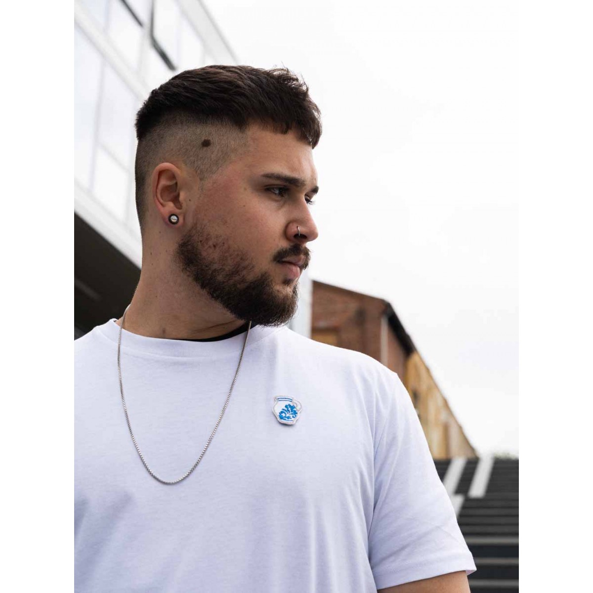 Stadtliebe® | Frankfurt T-Shirt mit gesticktem „Bembel“ weiss 100% Bio-Baumwolle

