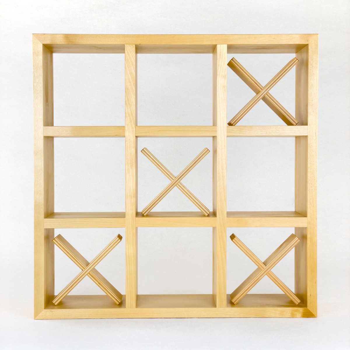 TIC TAC TOE - Design-Regal | julispiel