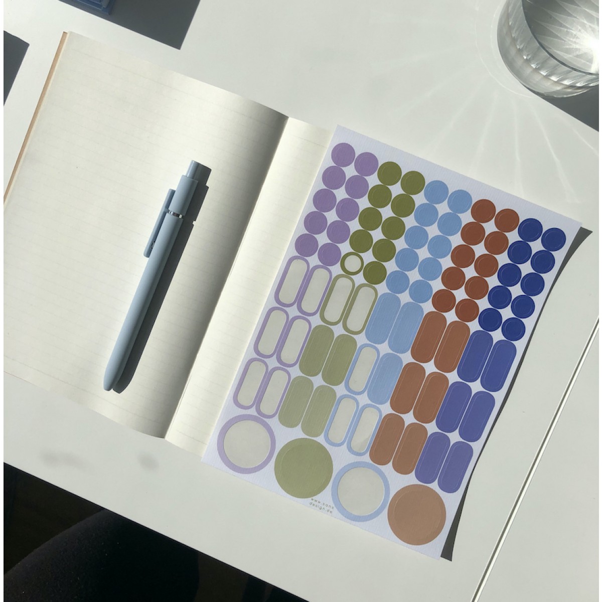 Kalender 2027 mit Aufklebern A4/A3 - SANS.