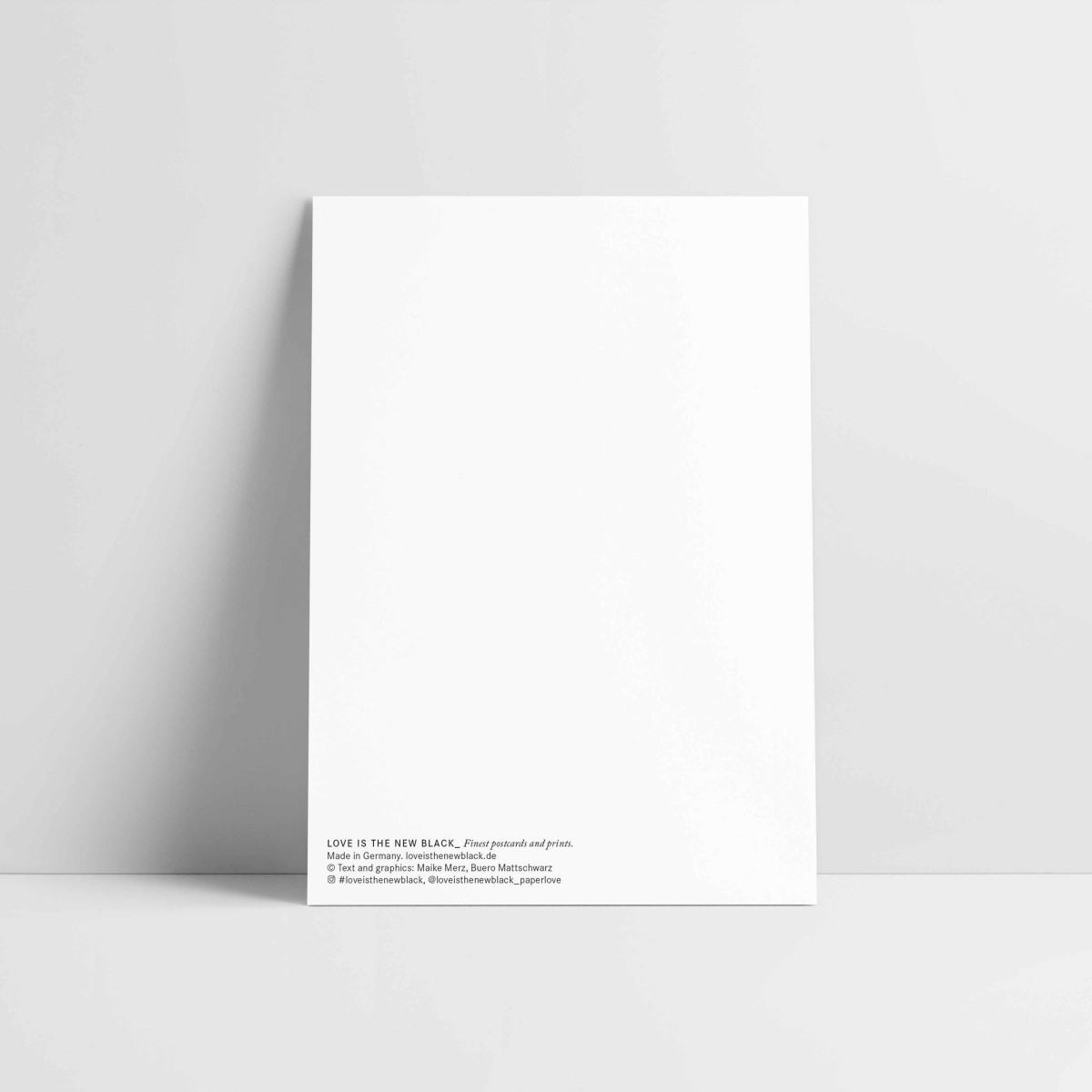 Love is the new black - Postkarte "You are my happy place"