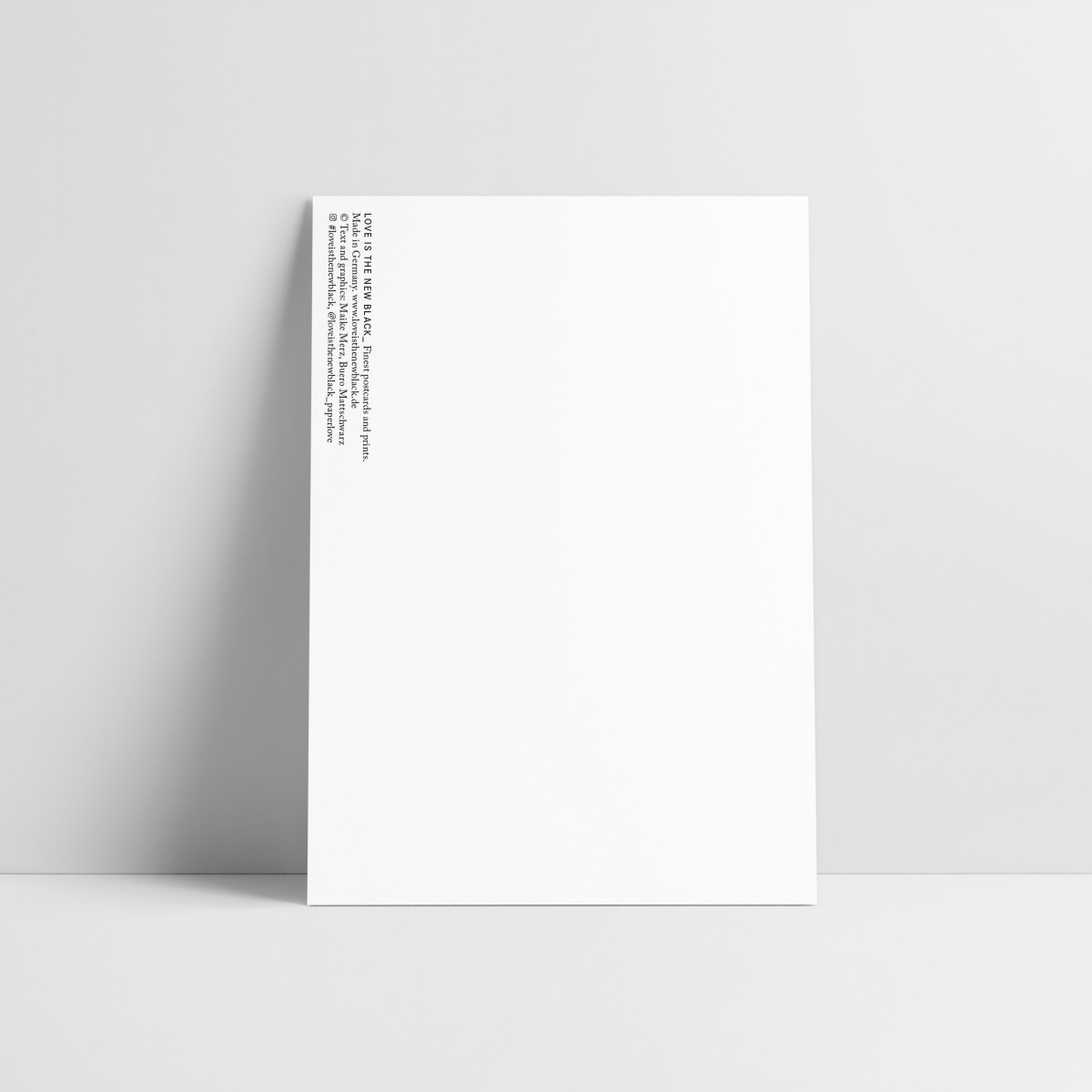Love is the new black - Postkarte "Mistelzweig" 
