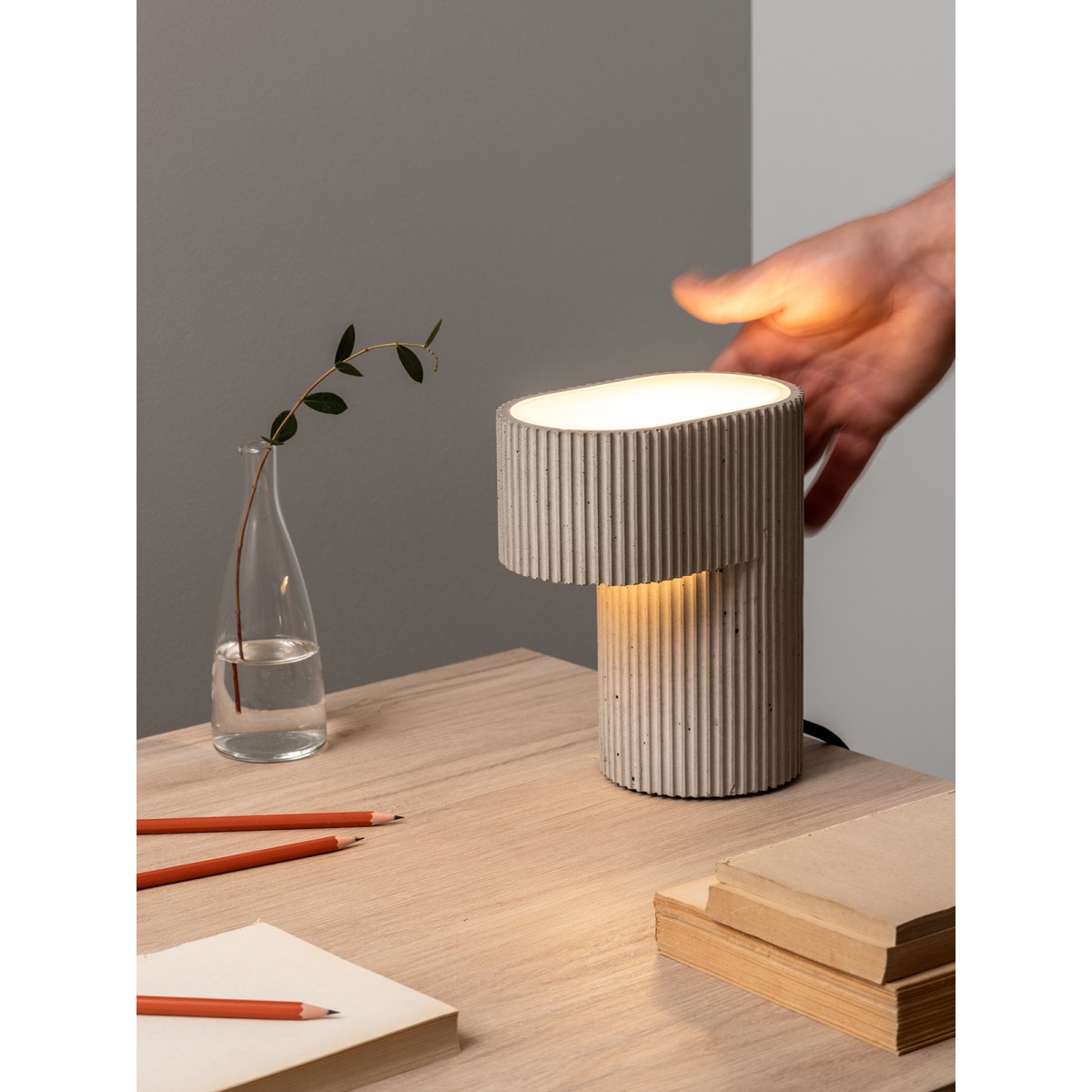 GANTlights - Tischlampe – plissiert und farbenfroh [S7]