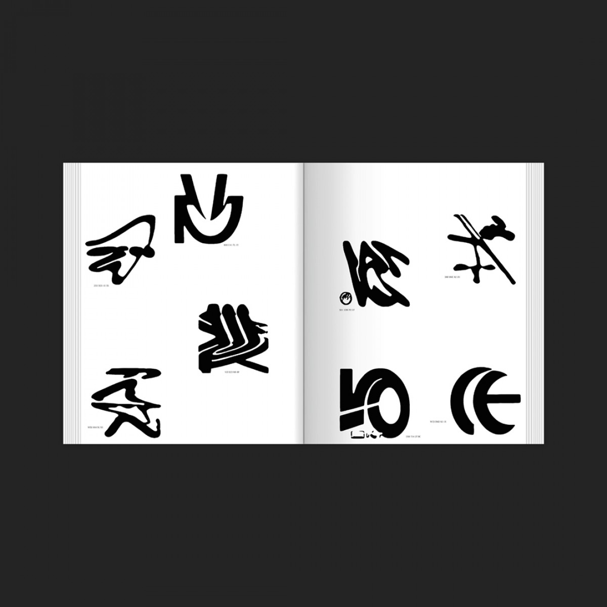 Latent Figures by Jannis Maroscheck