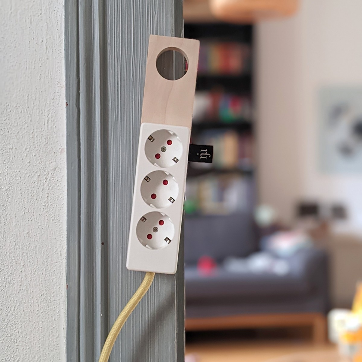 Njustudio Stromer Mini - magisch magnetische Steckerleiste