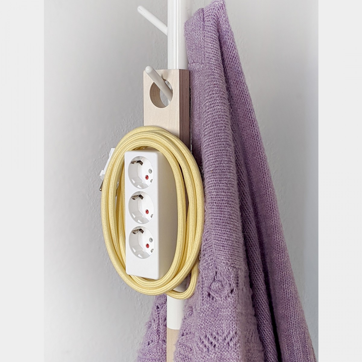 Njustudio Stromer Mini - magisch magnetische Steckerleiste