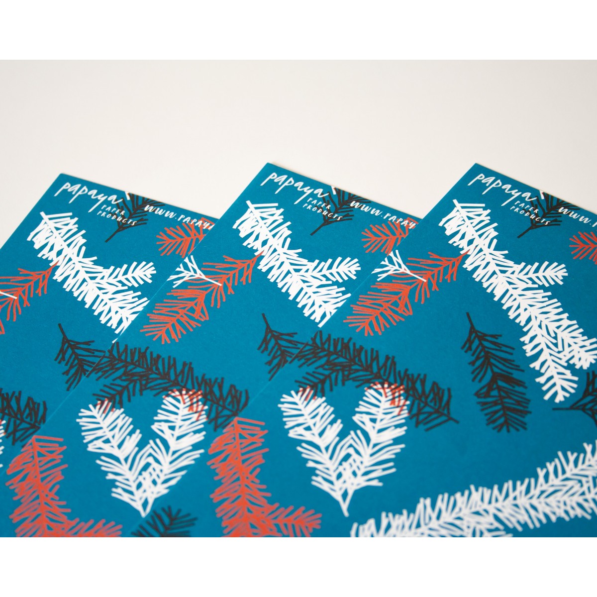 Geschenkpapier Tannenzweige, 3 Bogen // Papaya paper products