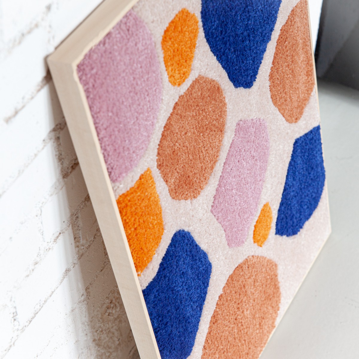 Gerahmter Wandteppich - STONES COLORFUL // Rosa Rauscher