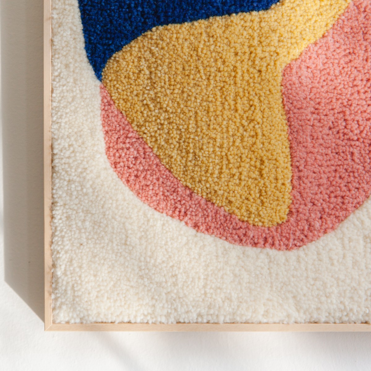 Gerahmter Wandteppich - INBETWEEN III // Rosa Rauscher
// Rosa Rauscher