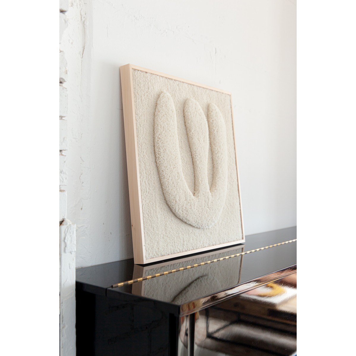 Gerahmter Wandteppich - MONOCHROME SHELL // Rosa Rauscher