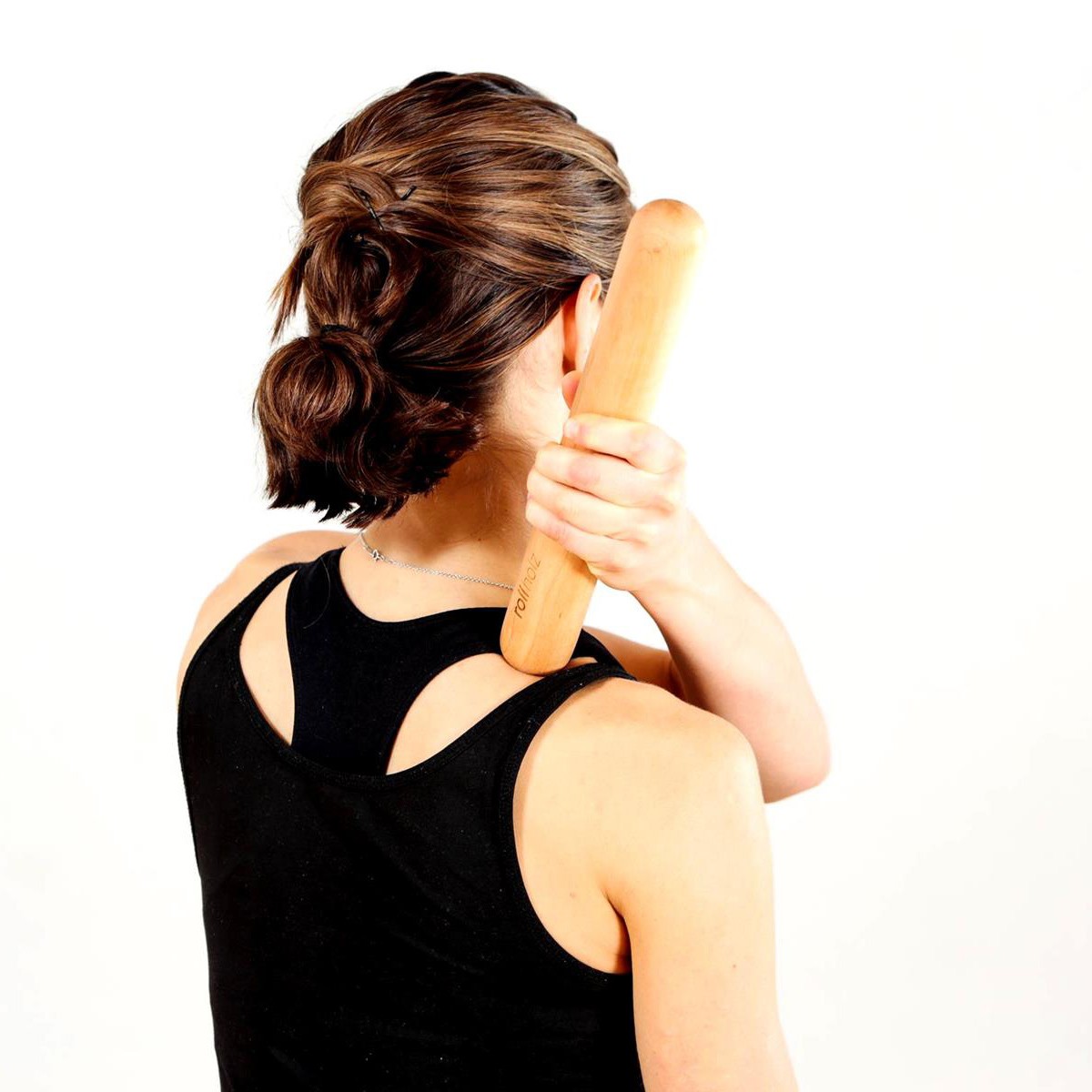 rollholz – Minirolle aus Holz für punktuelle Massage von Füßen, Arme & Beine