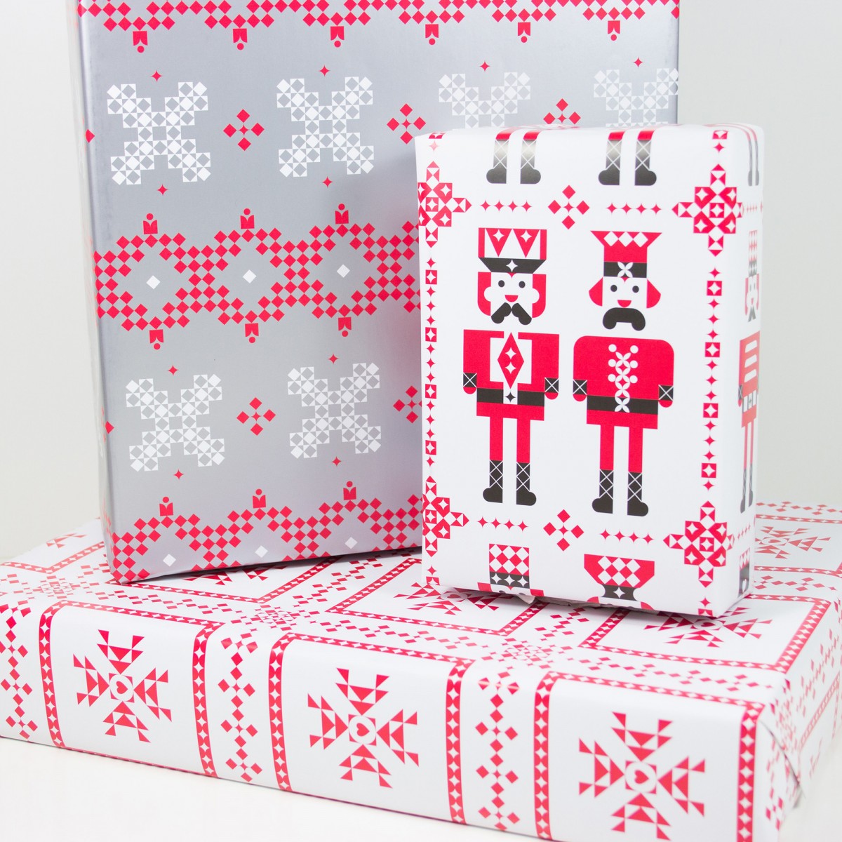 Bow & Hummingbird Geschenkpapier "Karree II"