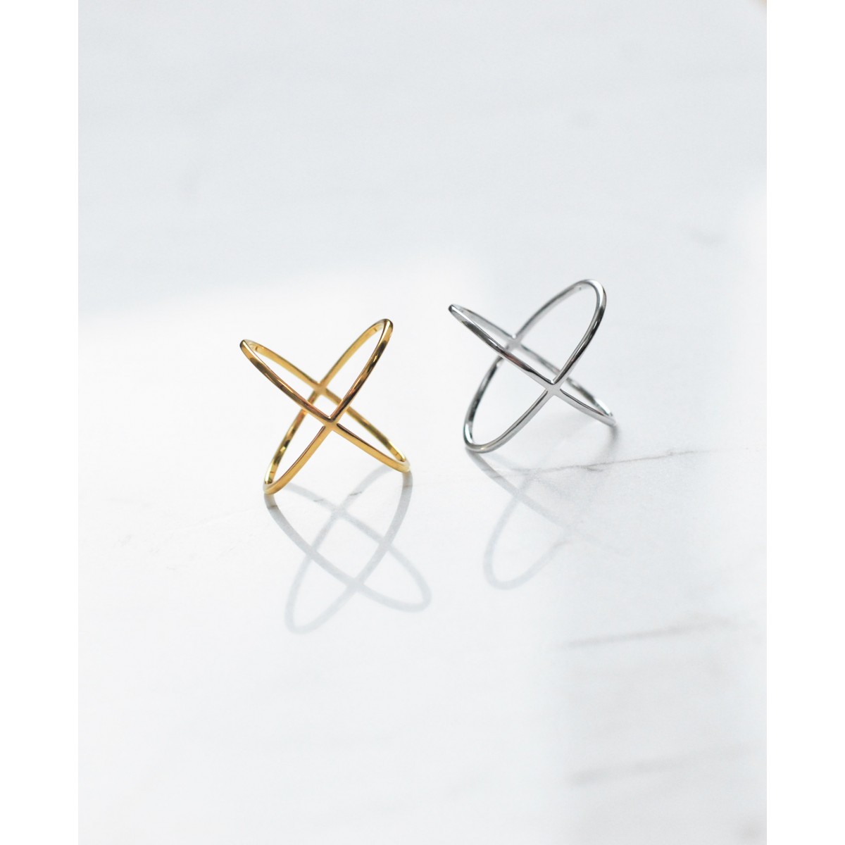 iloveblossom CROSSING OVER Ring // gold