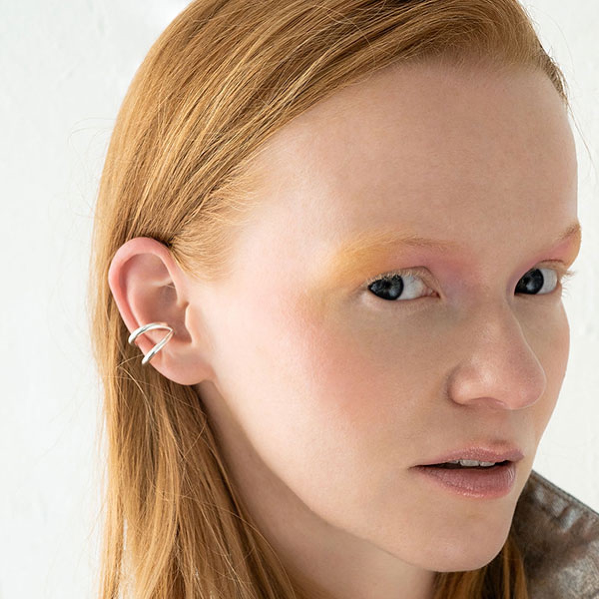related by objects - lunar earcuff bold - 925 Sterlingsilber - goldplattiert 