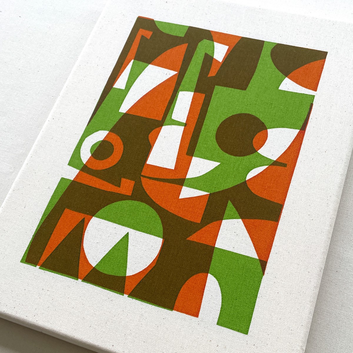 Print now - Riot later ● Abstract stencil #03, Stoffsiebdruck auf Leinwand