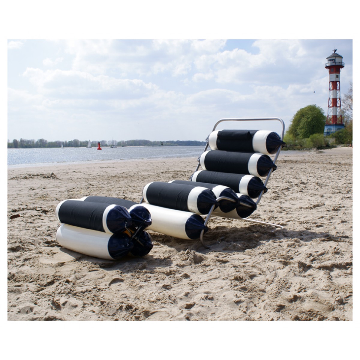 
Swing-Air
XXl-Lounge Freischwinger
Swing-Air ist ein moderner In & Outdoor Lounge-Freischwinger. Produktdesign, verwendete Komponenten u. Linienführung wurden bewusst auf das Wesentliche reduziert. Maximale Bequemlichkeit u. einen hohen Freischwingekomfo