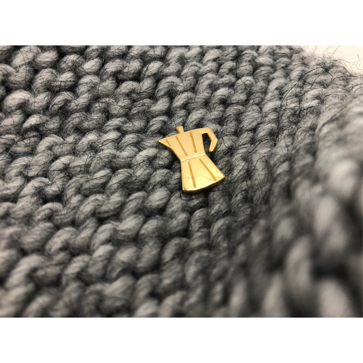 typealive / Pin / Birthstone
