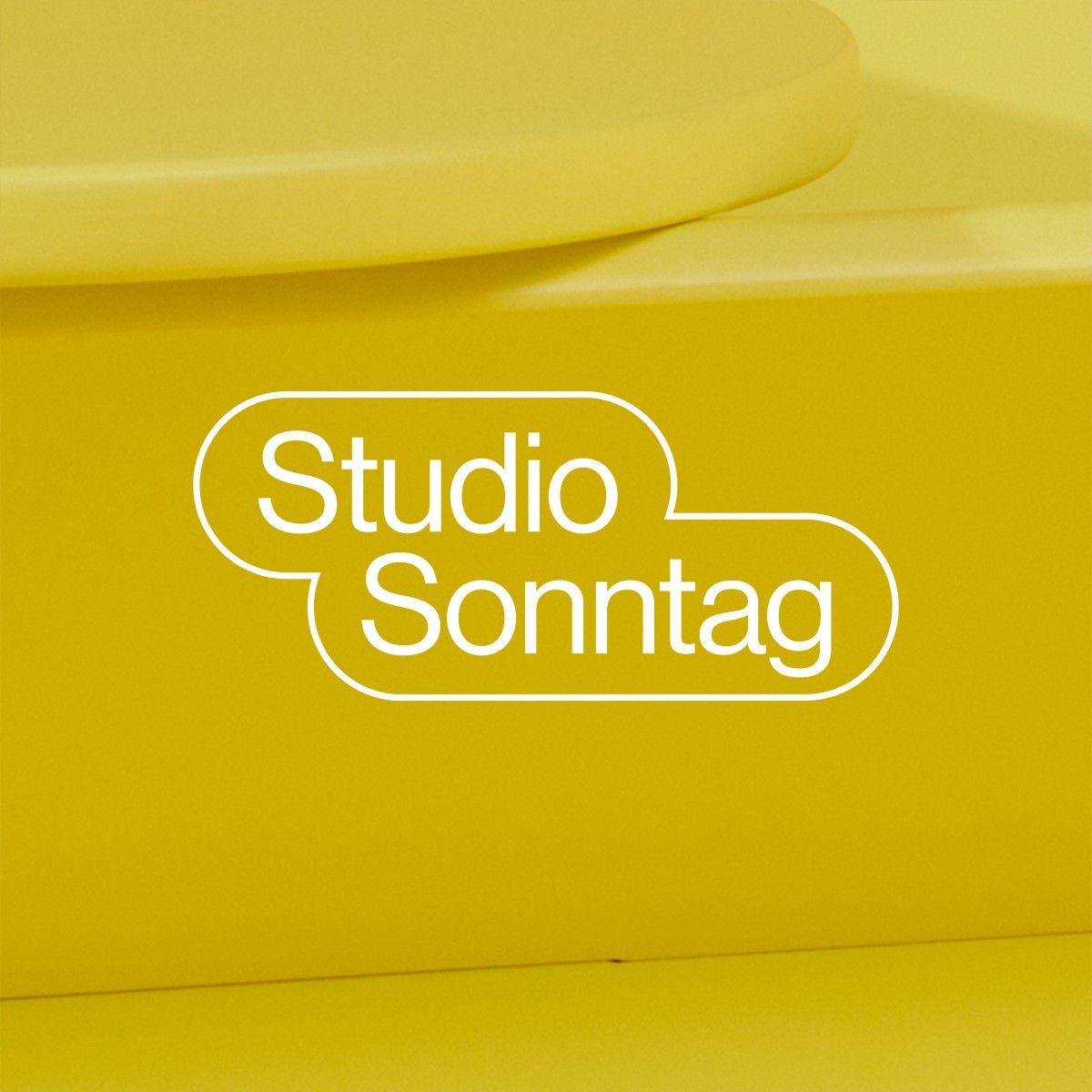 XO Hocker und Sidetable in ZITRONE von Studio Sonntag