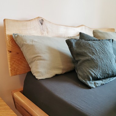 MAXLUZI Bett aus Eschenholz