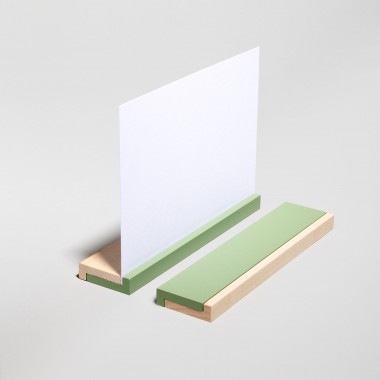 LOOP Postkarten und Fotohalter Blaßgrün / Ahornholz - Corteccia