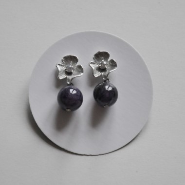 na.hili OHRSTECKER "Blütenstaub" UNIKAT lila Amethyst Perle Halbedelstein Blume *Weißgold* 925 Silber, nickelfrei