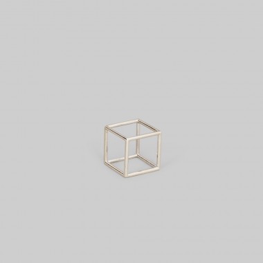Teresa Gruber
Anhänger
platonic solids- "Hexaeder"
925 Silber