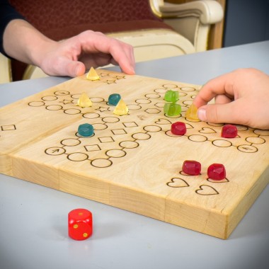 Mensch, friss' mich nicht | Ludo Spiel- und Schneidebrett | julispiel