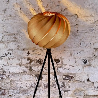 Gofurnit Tripod-Stehleuchte - Kollektion 'Mela' aus Kirschbaum