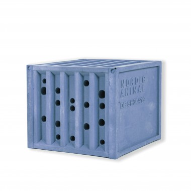 Bienenhotel aus Beton - beecontainer "Blau" im Überseecontainer-Look von Grellroth Design