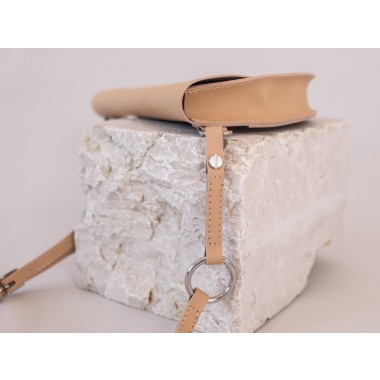 ZACAMO – Reca Halbmondtasche • natur •
