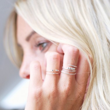 iloveblossom DELICATE FLOWER RING // silver