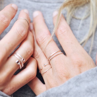 iloveblossom DELICATE FLOWER RING // silver