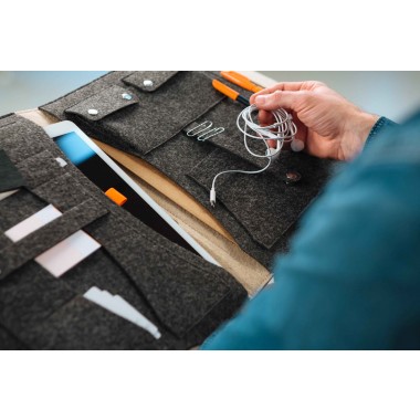 RÅVARE 13" Tablet-Organizer im skandinavischen Stil aus Filz, funktionales A4-Businessetui