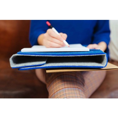 RÅVARE Stilvoller Filz-Organizer für iPad 12.9", puristische Businessmappe, minimalistischer Reiseorganizer