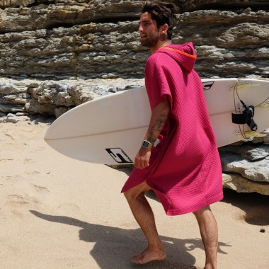 We Make Patterns - Handtuch Poncho Berry