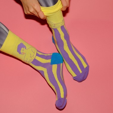 Zwei Mädchen lustige Socken von Offbeat
