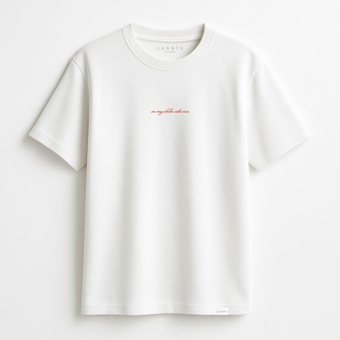 Larrys - in my dolce vita era T-Shirt